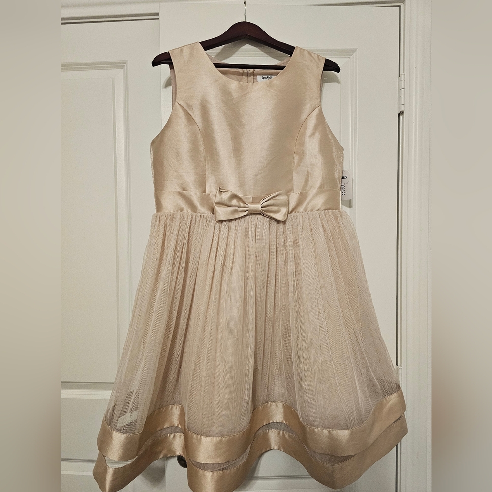 NWT Girl's Fit & Flare Dress Speechless Champagne with Bow Detail